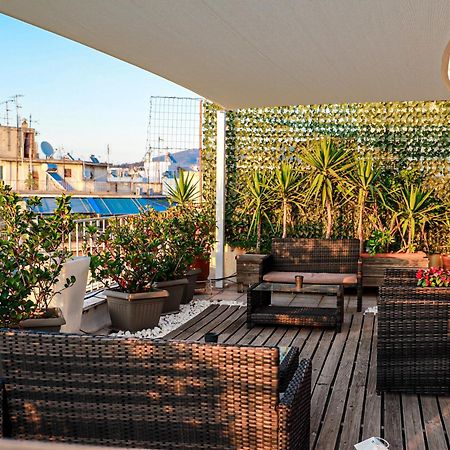 Renovated Apartment With Roof Garden Access, 15 M Walk To Acropolis Athens Ngoại thất bức ảnh