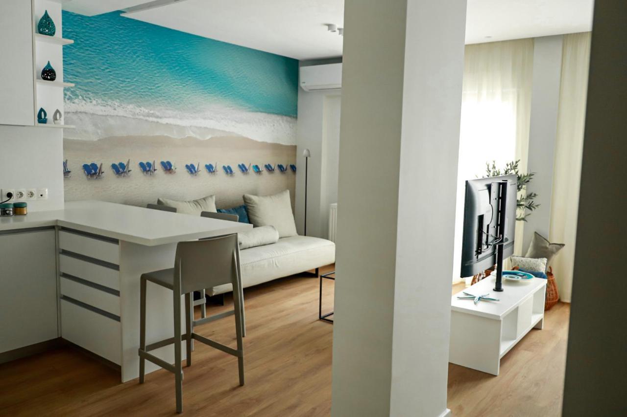 Renovated Apartment With Roof Garden Access, 15 M Walk To Acropolis Athens Ngoại thất bức ảnh