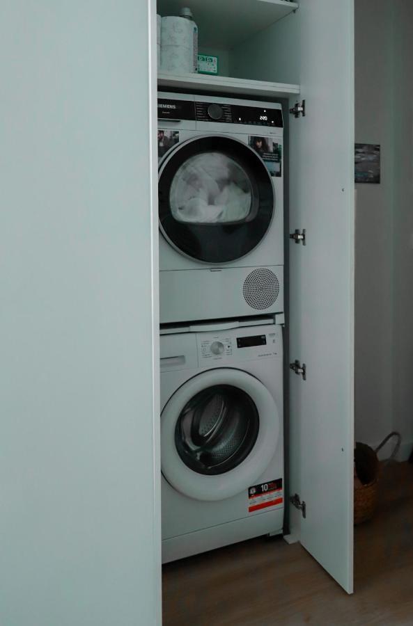 Renovated Apartment With Roof Garden Access, 15 M Walk To Acropolis Athens Ngoại thất bức ảnh