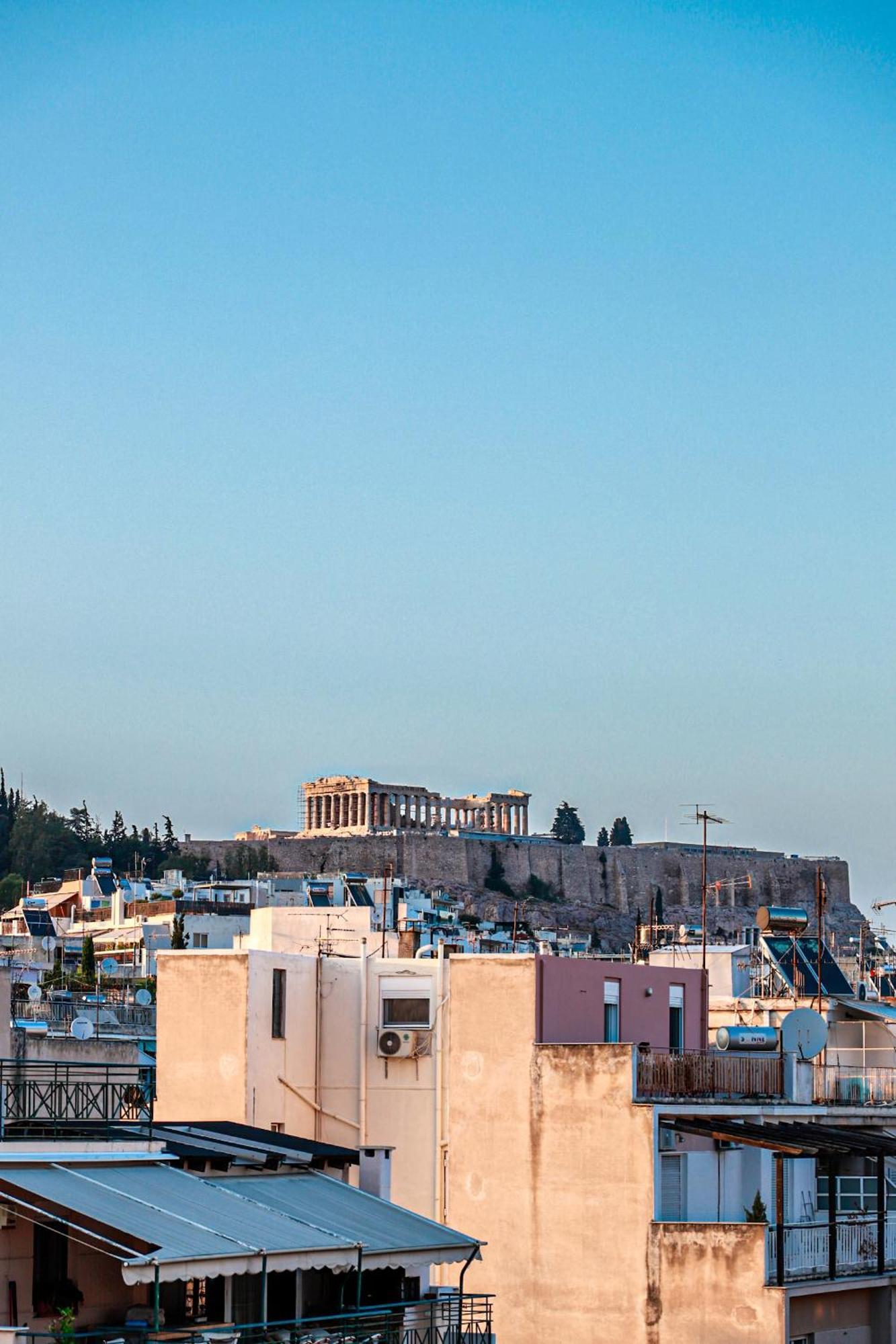 Renovated Apartment With Roof Garden Access, 15 M Walk To Acropolis Athens Ngoại thất bức ảnh