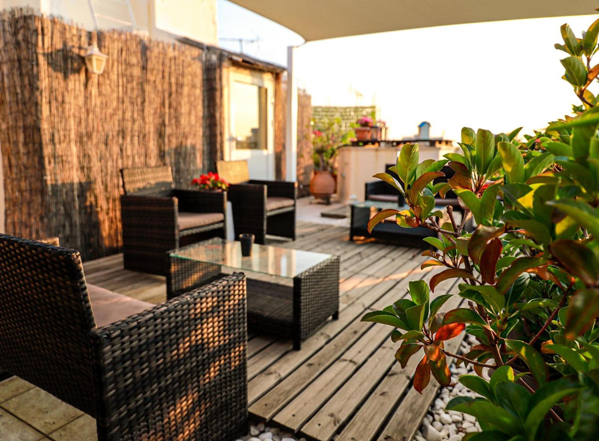 Renovated Apartment With Roof Garden Access, 15 M Walk To Acropolis Athens Ngoại thất bức ảnh